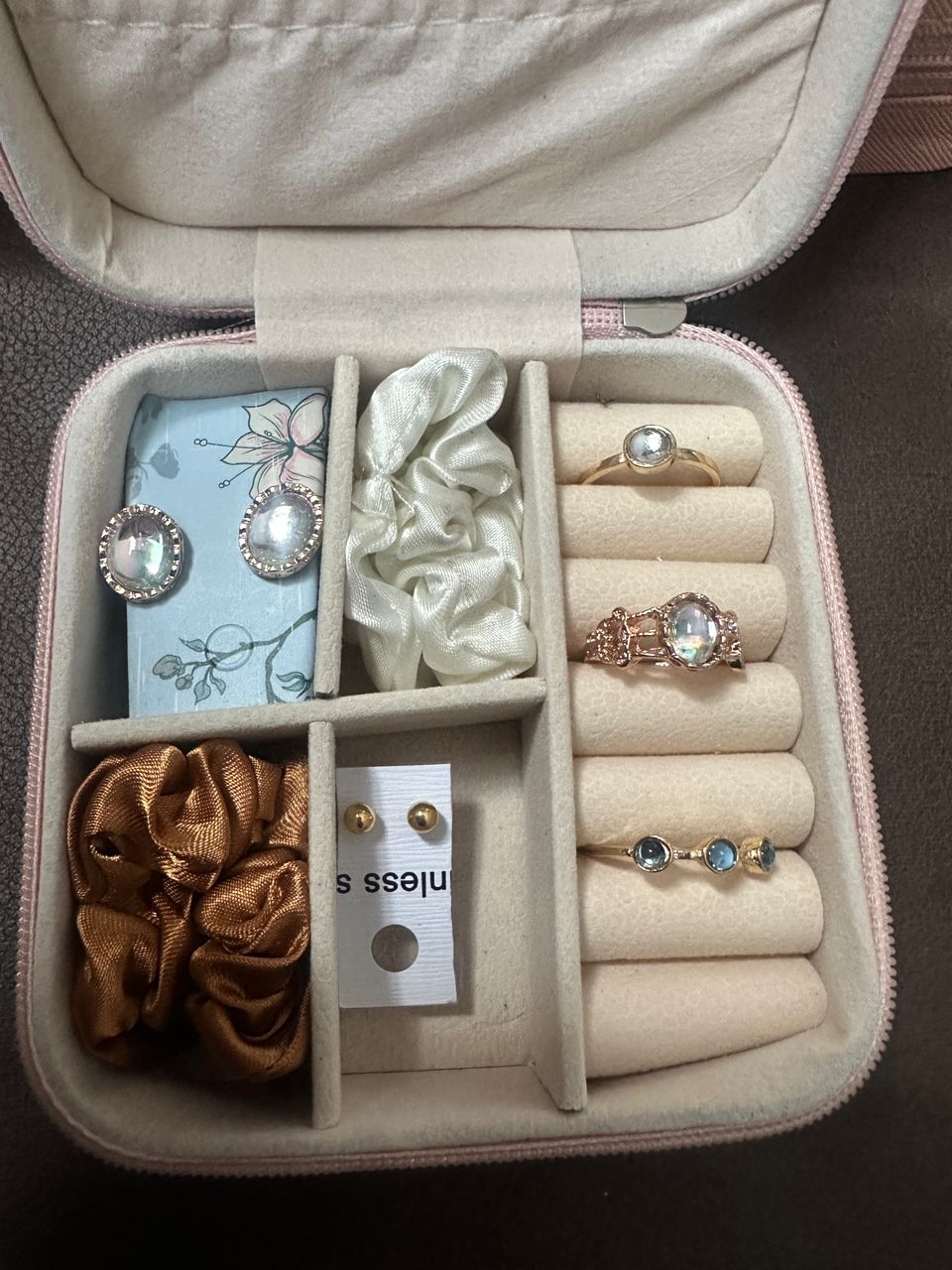 Luxury Travel Jewelry Organizer Box with Necklace, Earrings & Ring Set 💎✨